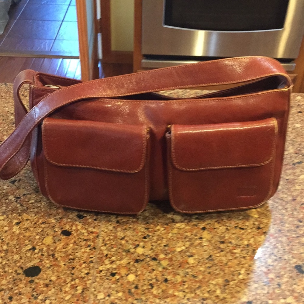 ****PRICE DROP*****  VINTAGE BILL BLASS LEATHER SHOULDER BAG